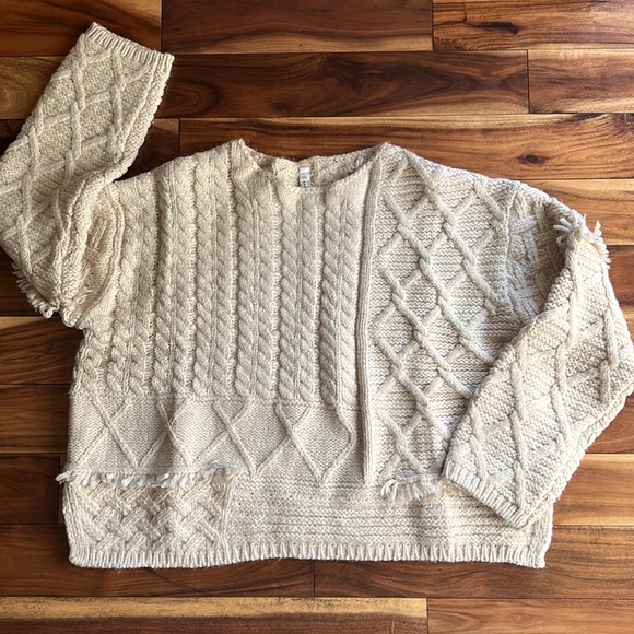 Avantlook Women’s Cream Beige Cable Knit Chunky Boho Fringe Sweater M - Picture 8 of 9